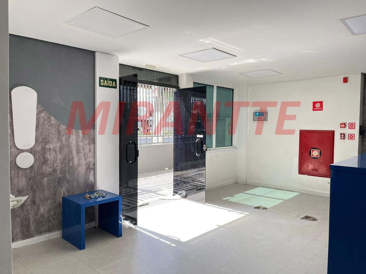 Comercial de 1071m² em Santana