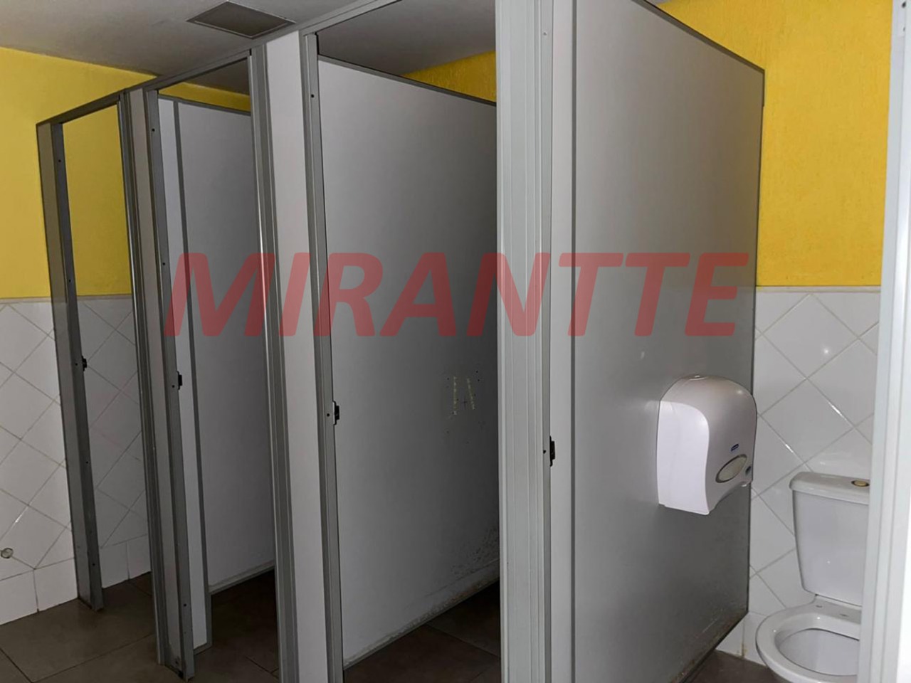 Comercial de 1071m² em Santana