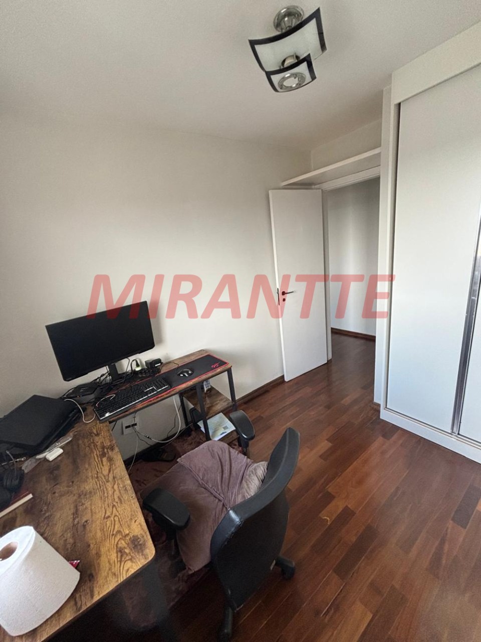 Apartamento de 64m² com 2 quartos em Santana