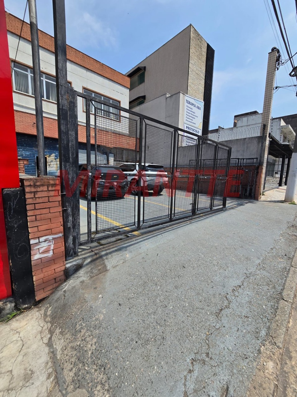Comercial de 424m² em Água Fria