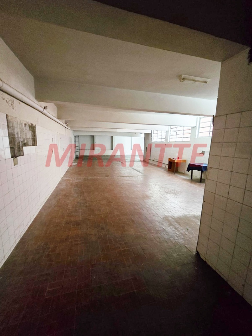 Comercial de 424m² em Água Fria