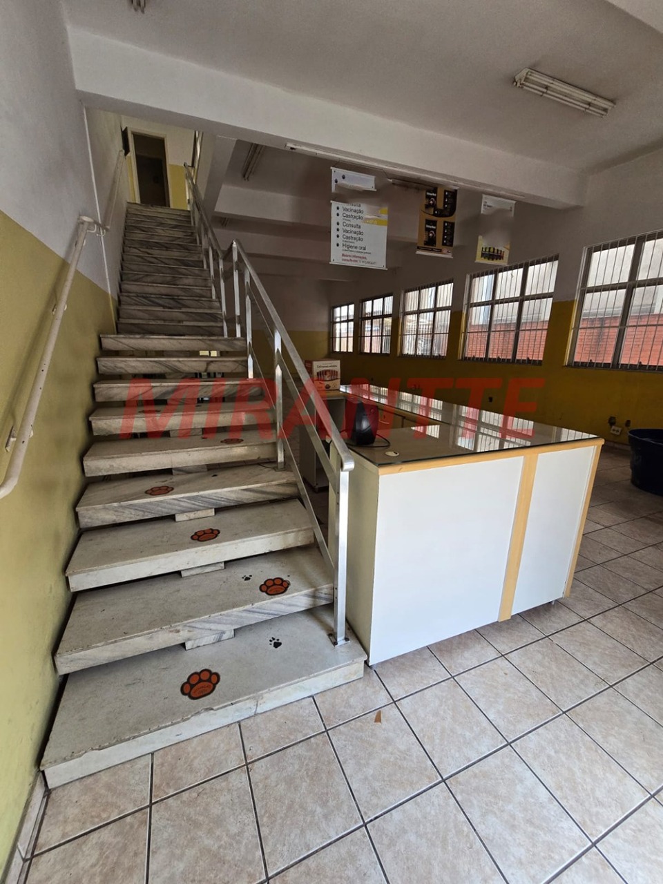Comercial de 424m² em Água Fria