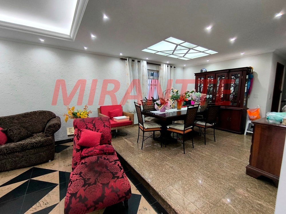 Casa terrea de 352m² com 4 quartos em Água Fria