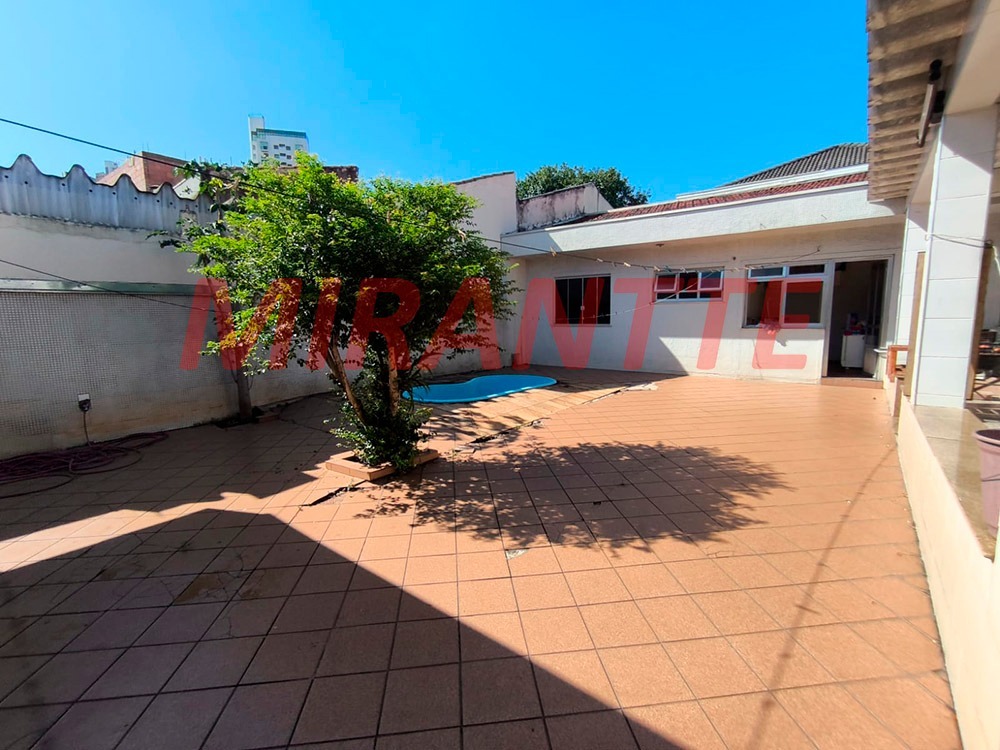 Casa terrea de 352m² com 4 quartos em Água Fria
