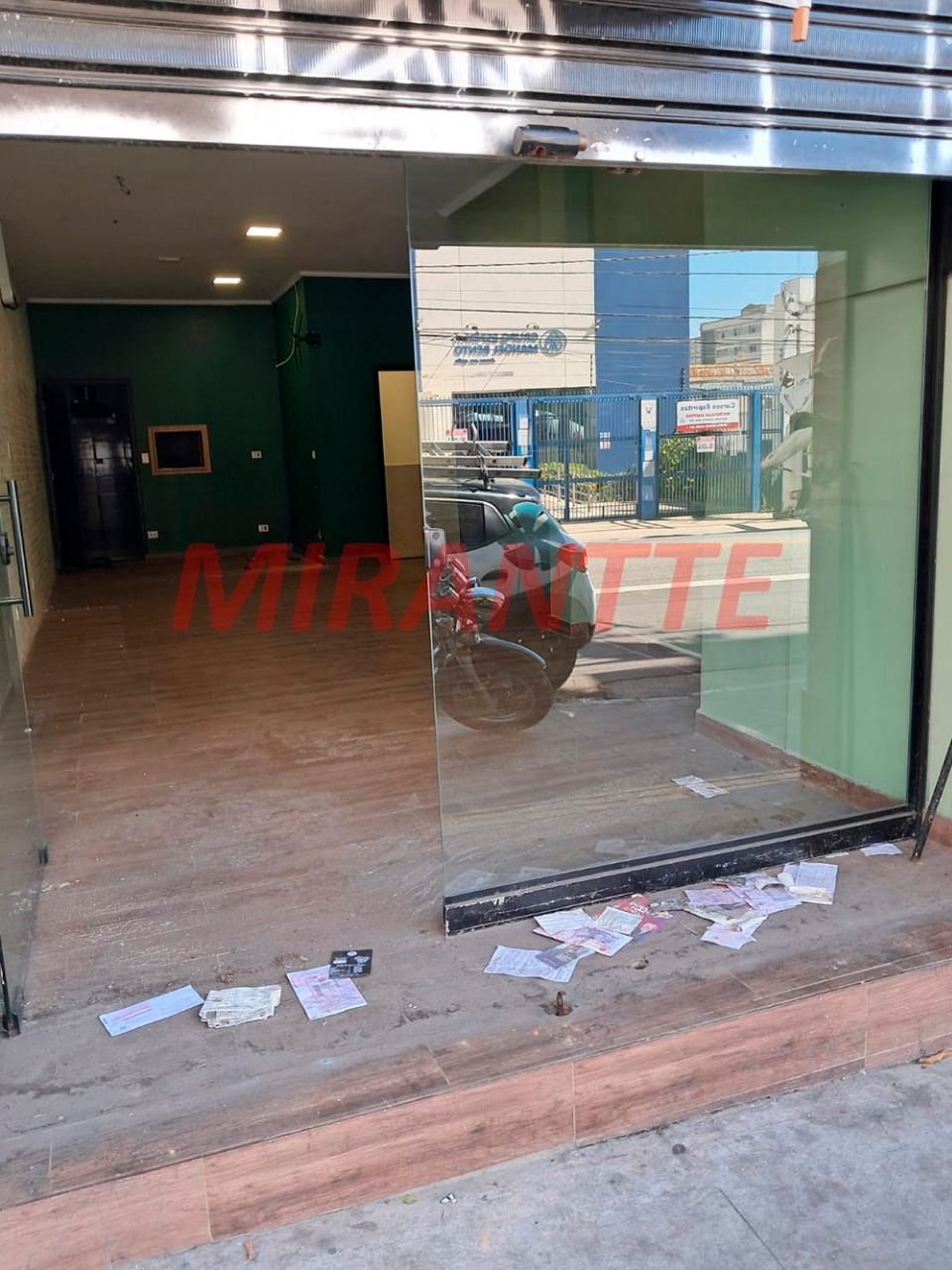 Comercial de 200m² em Santana