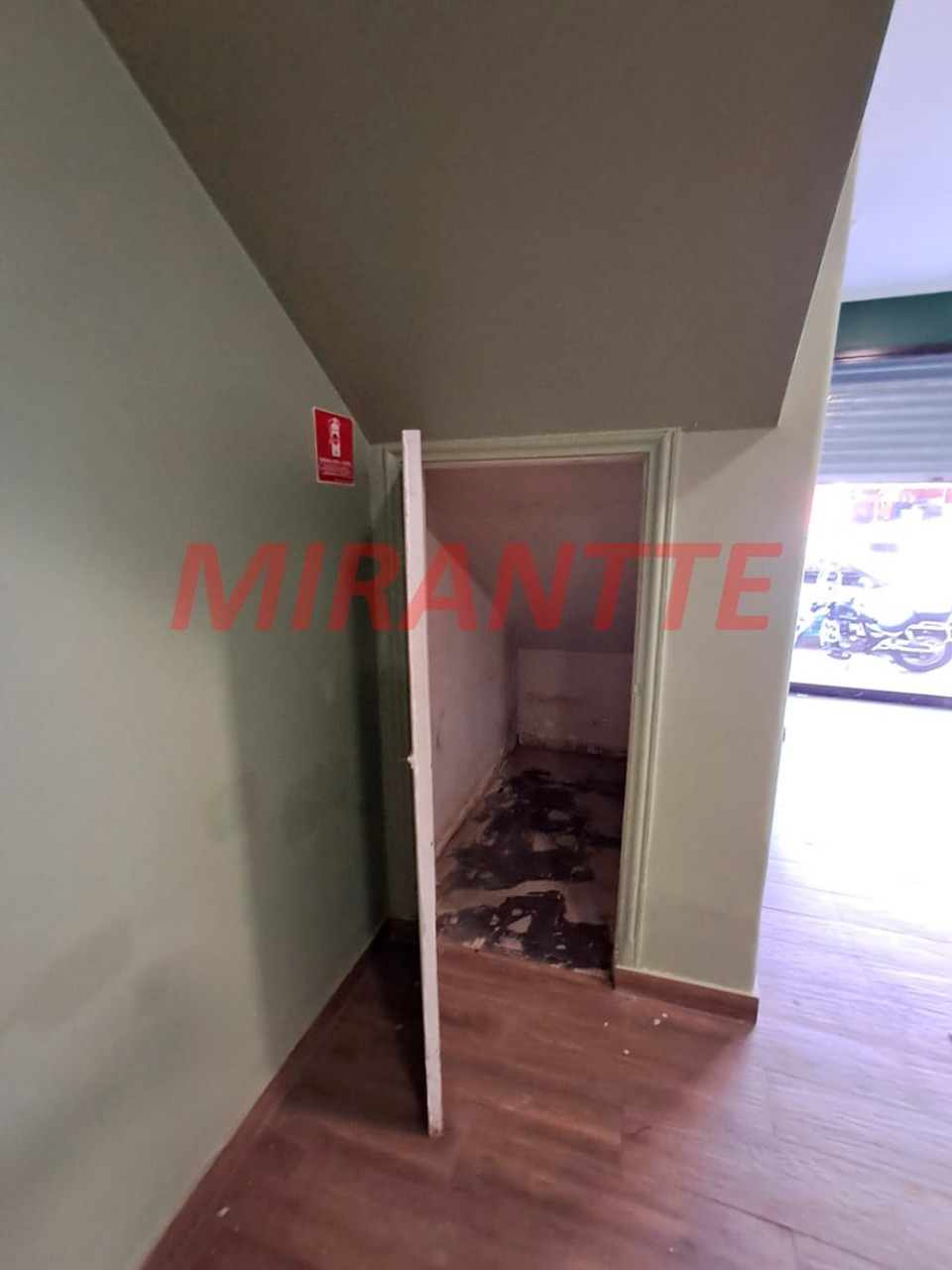 Comercial de 200m² em Santana
