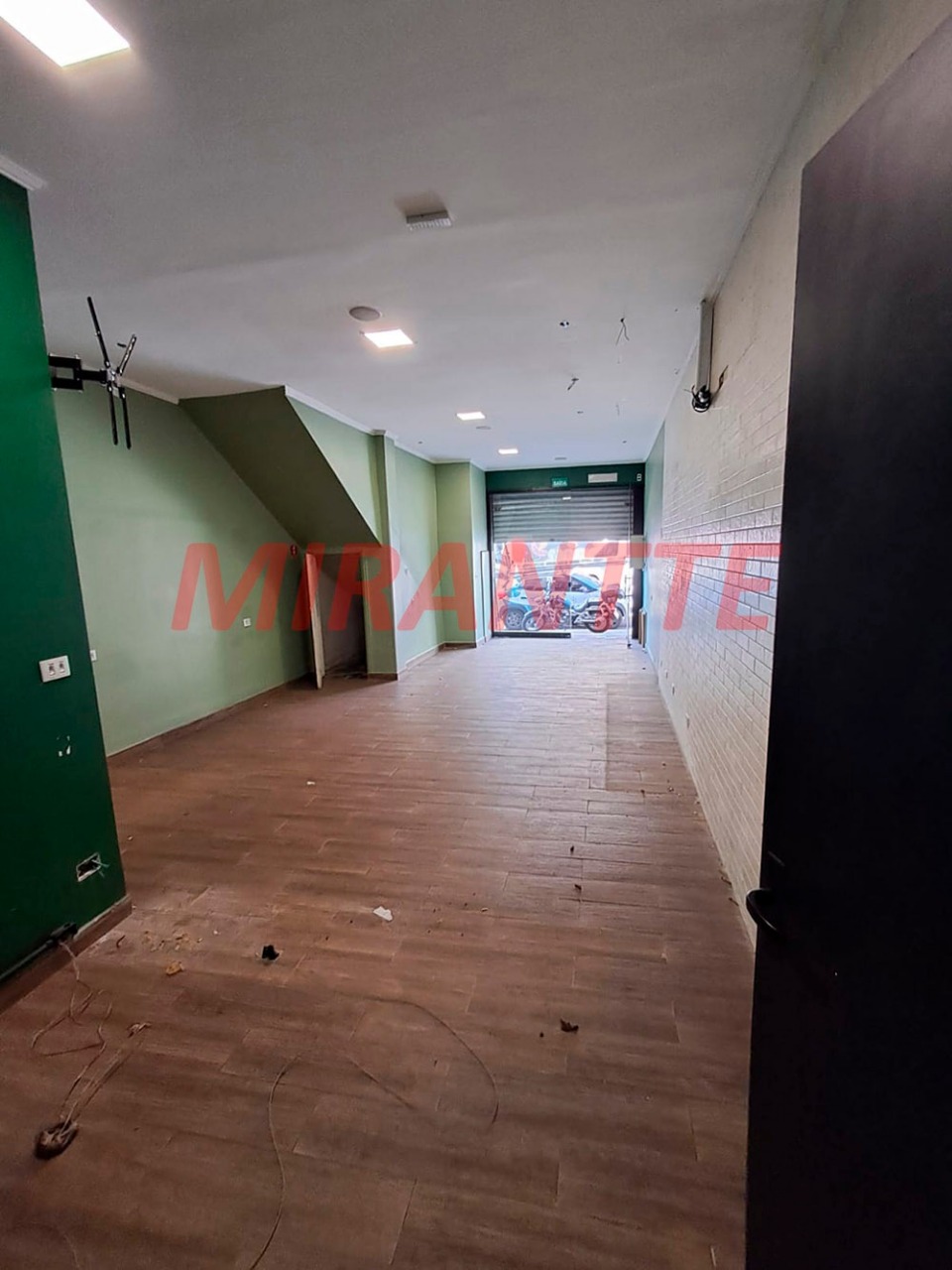 Comercial de 200m² em Santana