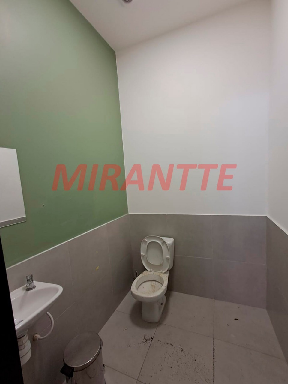 Comercial de 200m² em Santana
