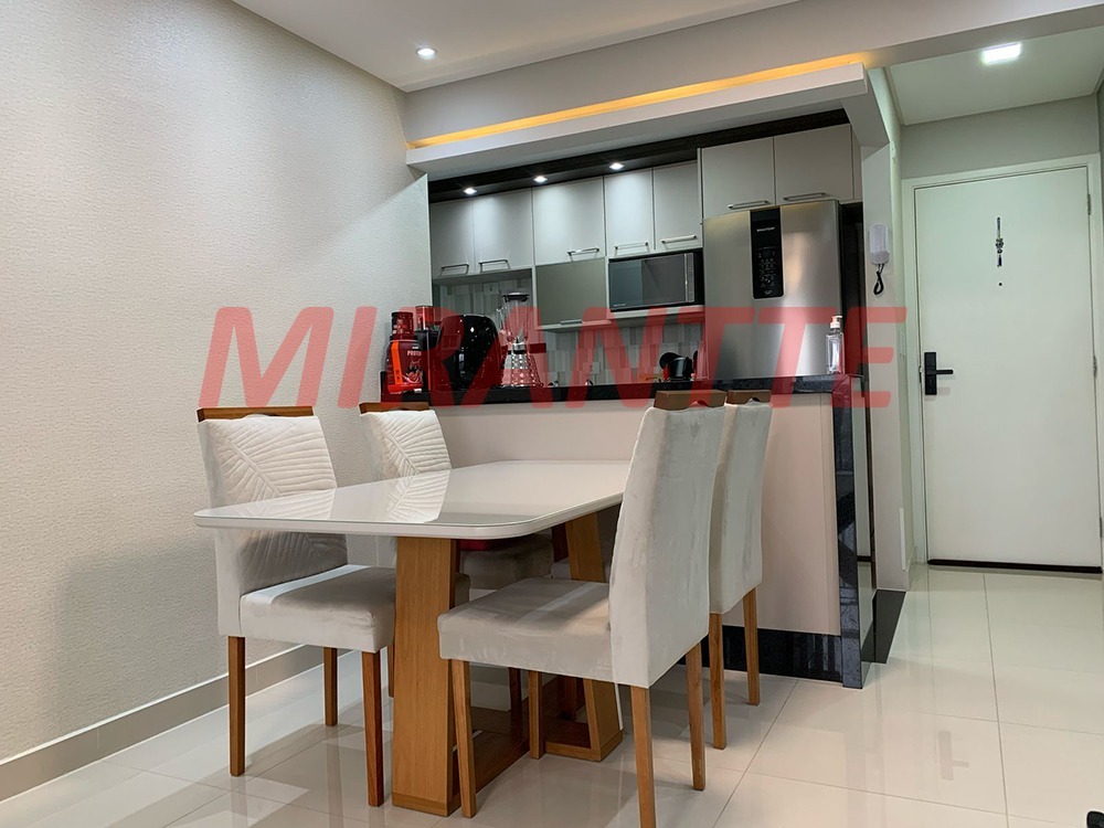 Apartamento de 57m² com 2 quartos em Vila Renata