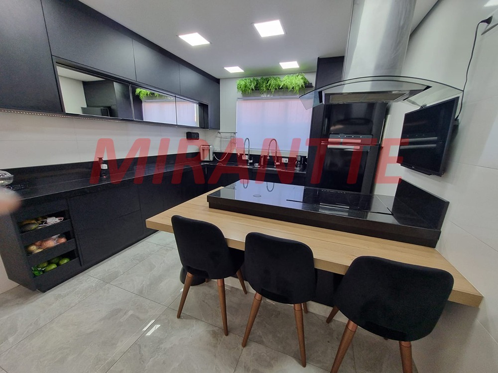 Sobrado de 180m² com 5 quartos em Vila Maria