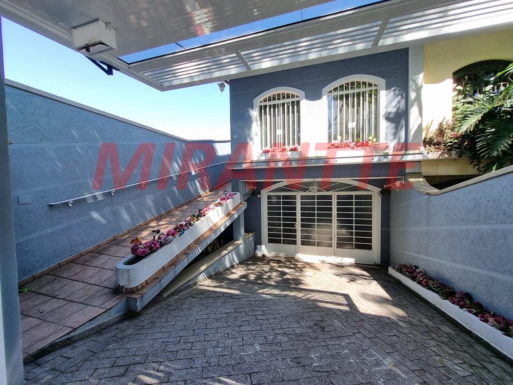 Sobrado de 180m² com 5 quartos em Vila Maria