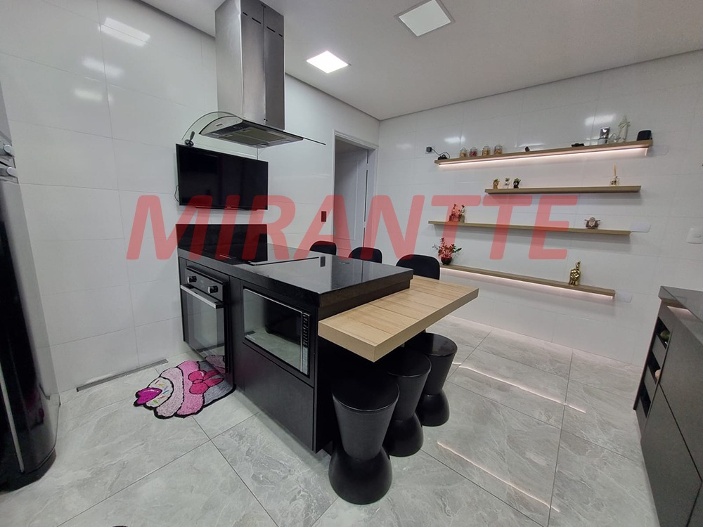 Sobrado de 180m² com 5 quartos em Vila Maria