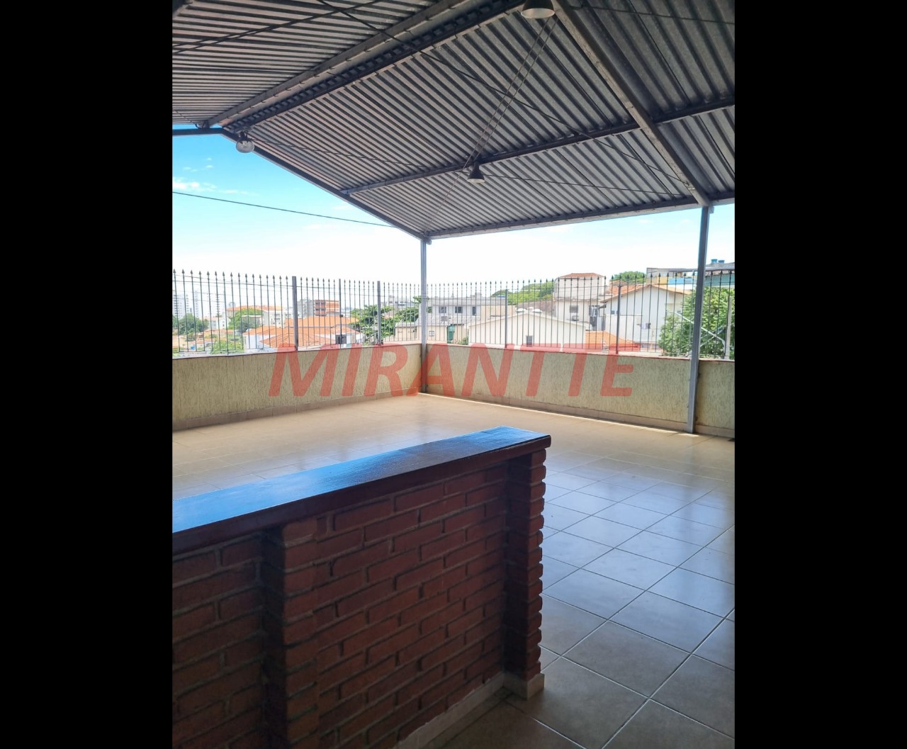 Sobrado de 279m² com 4 quartos em Vila Baruel