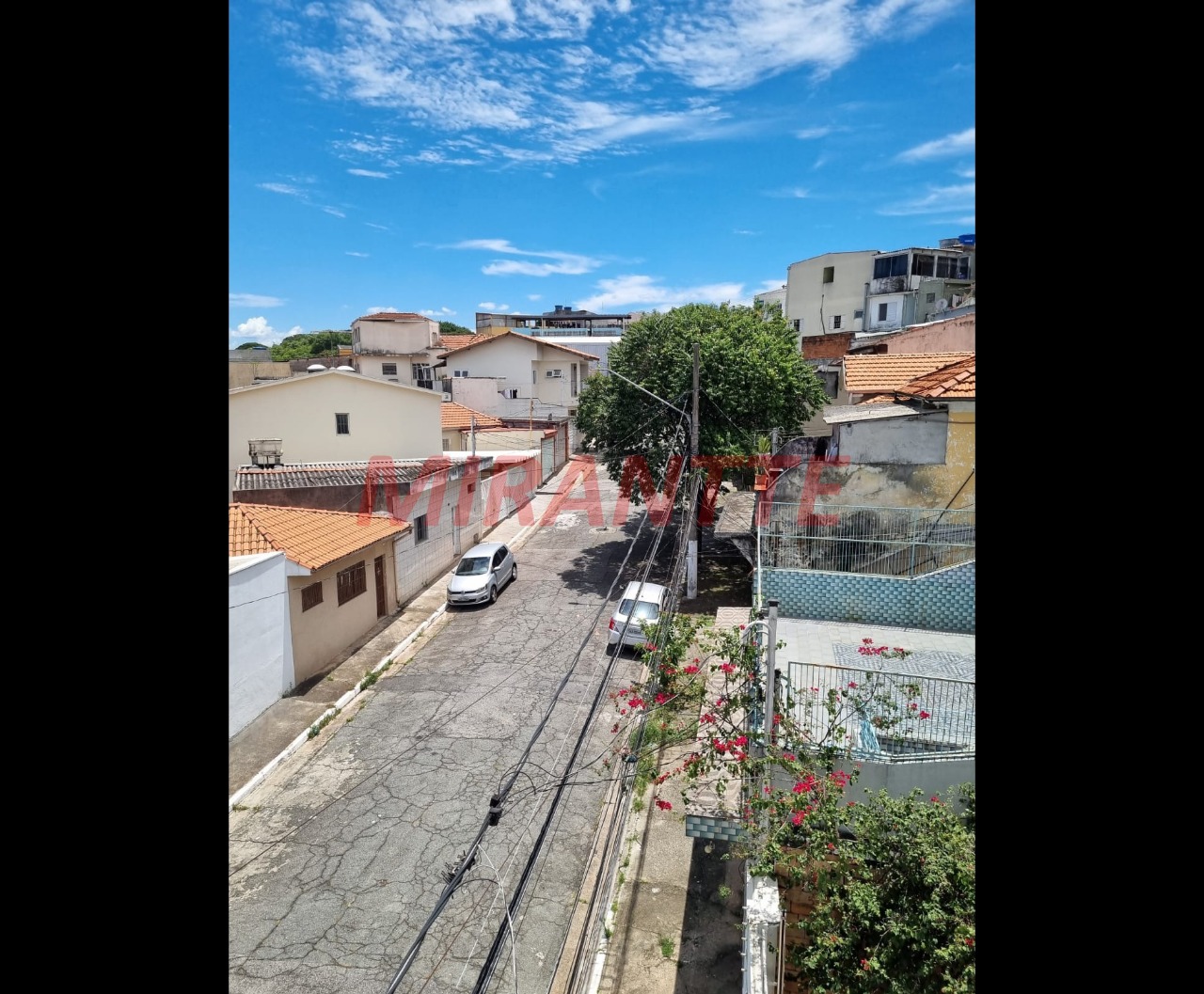 Sobrado de 279m² com 4 quartos em Vila Baruel