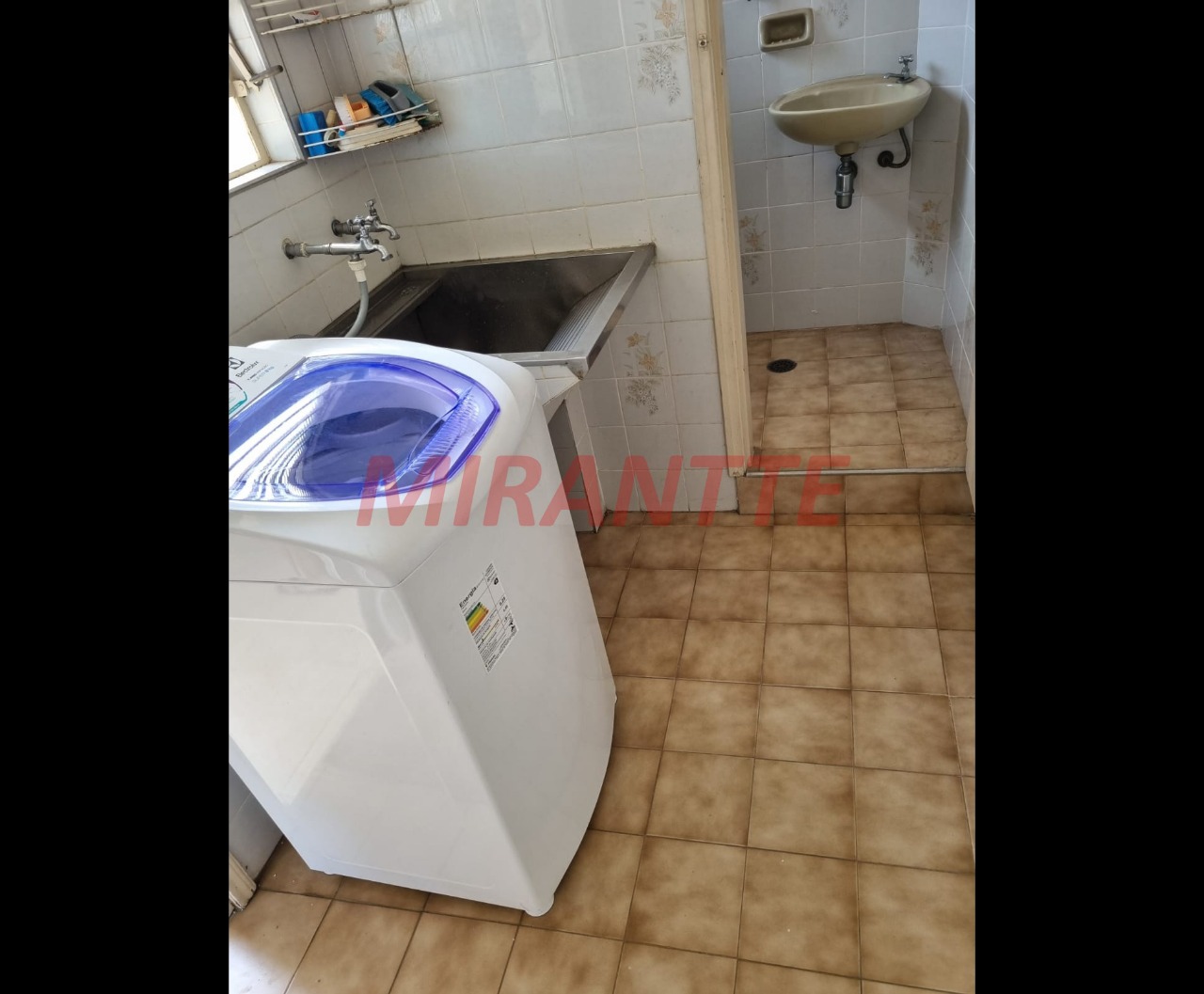 Sobrado de 279m² com 4 quartos em Vila Baruel