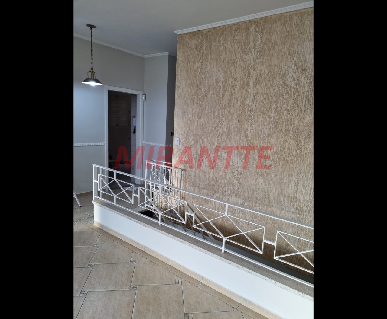 Sobrado de 279m² com 4 quartos em Vila Baruel