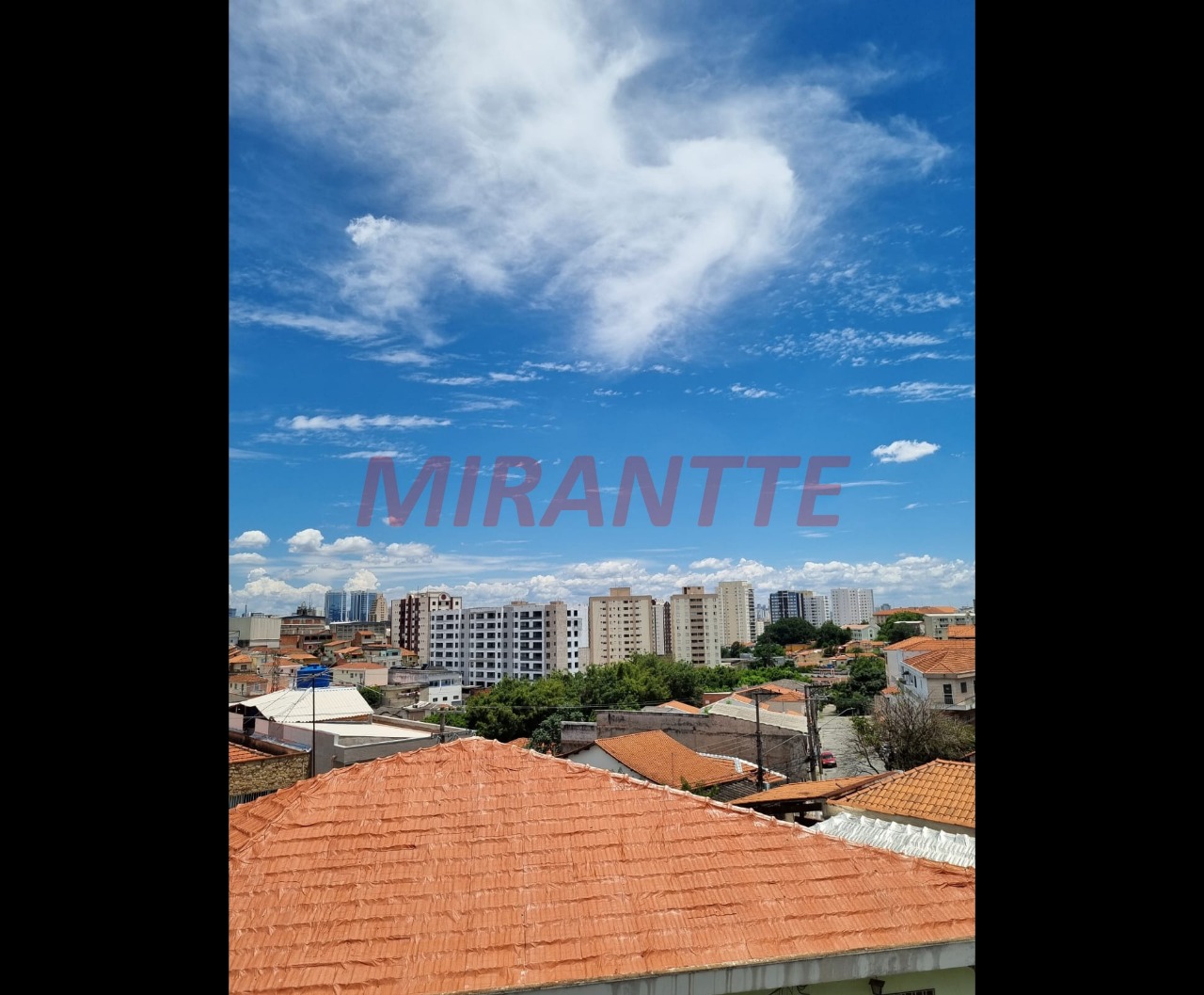 Sobrado de 279m² com 4 quartos em Vila Baruel