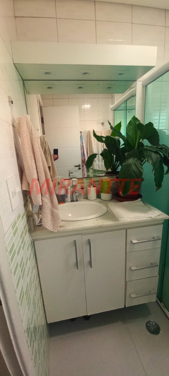 Apartamento de 70m² com 2 quartos em Vila Romero