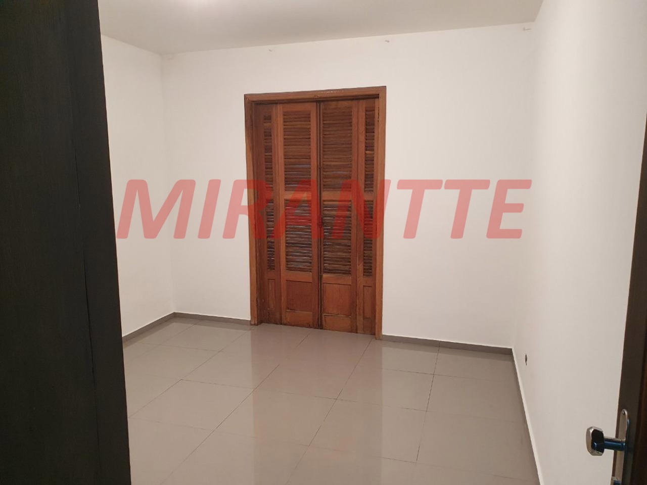 Casa terrea de 146m² com 3 quartos em Santana