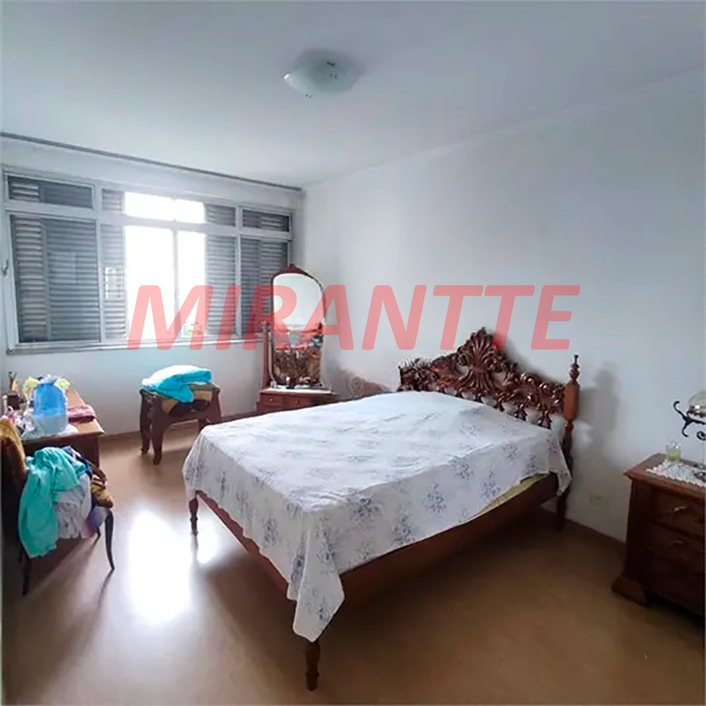 Apartamento de 210m² com 4 quartos em Santana