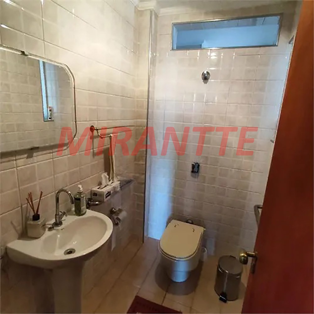 Apartamento de 210m² com 4 quartos em Santana