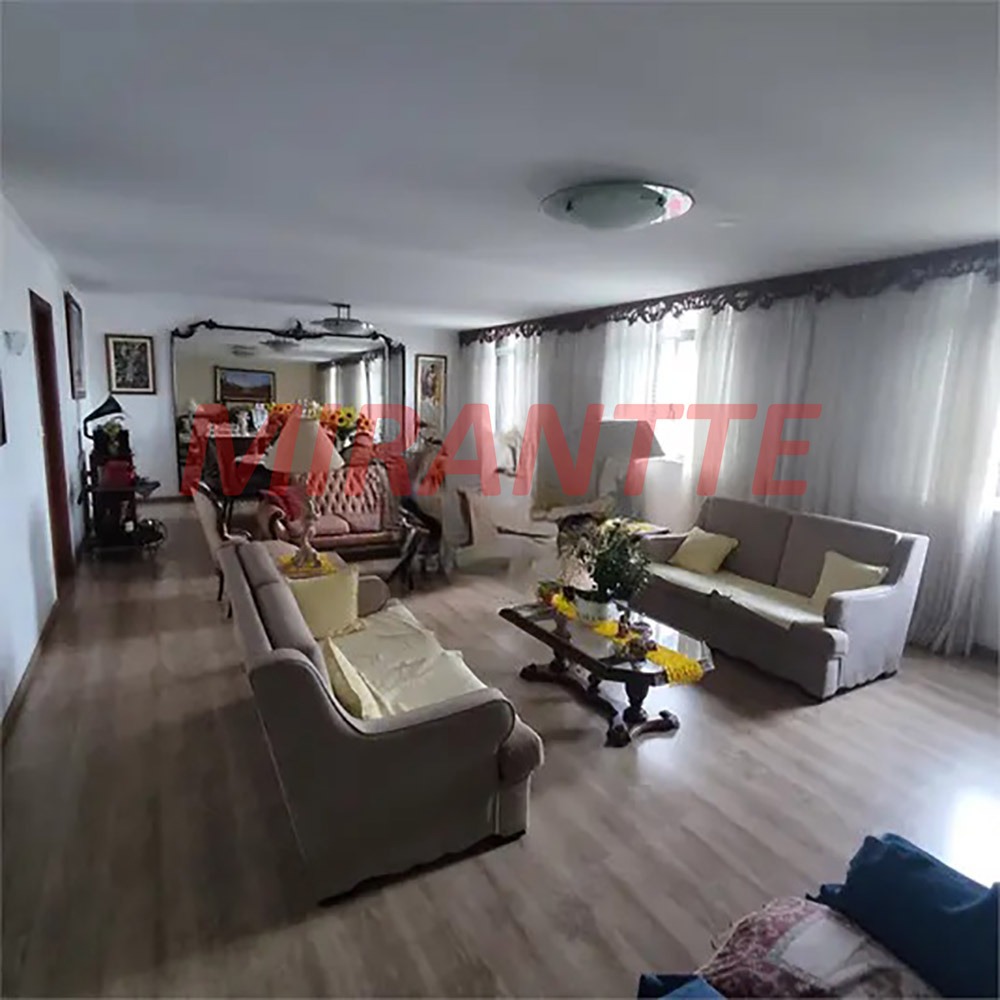 Apartamento de 210m² com 4 quartos em Santana