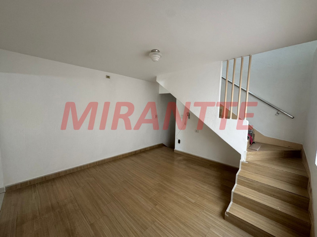 Sobrado de 109m² com 2 quartos em Parque Peruche