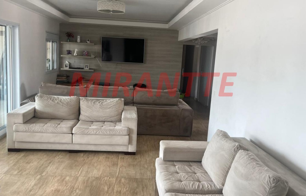 Apartamento de 222m² com 3 quartos em Santa Teresinha