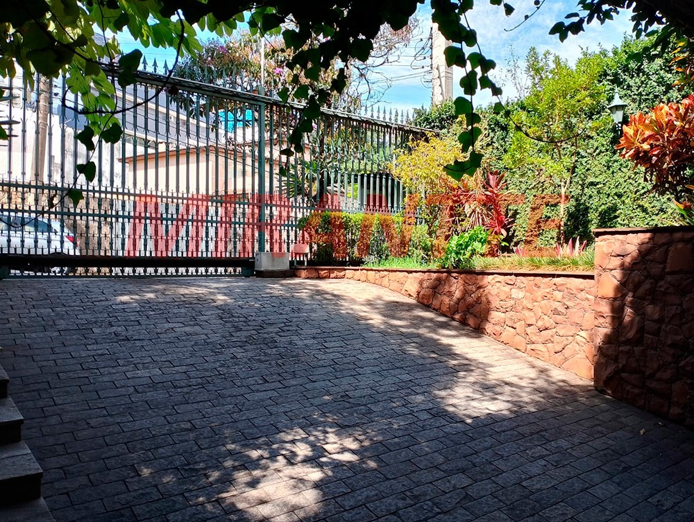 Sobrado de 813m² com 5 quartos em Jardim França