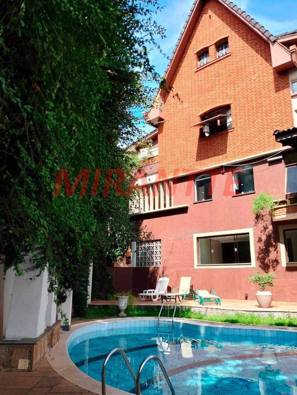 Sobrado de 813m² com 5 quartos em Jardim França
