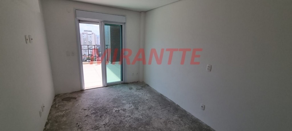 Cobertura de 340m² com 4 quartos em Santa Teresinha