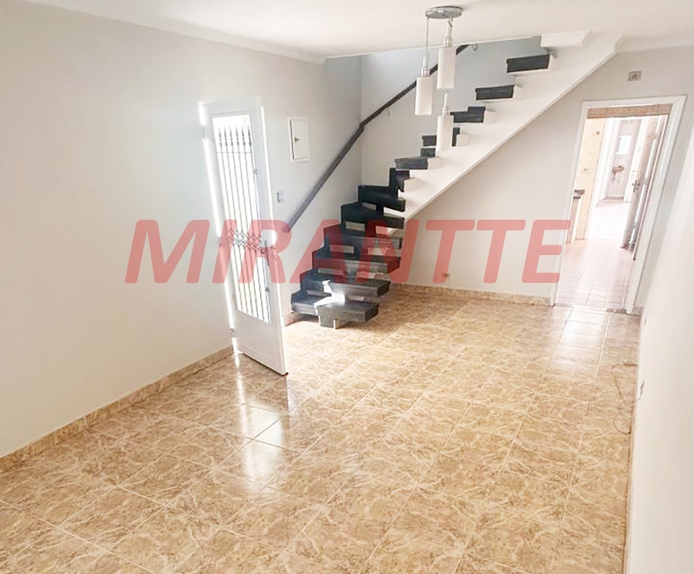 Sobrado de 125m² com 3 quartos em Santa Teresinha