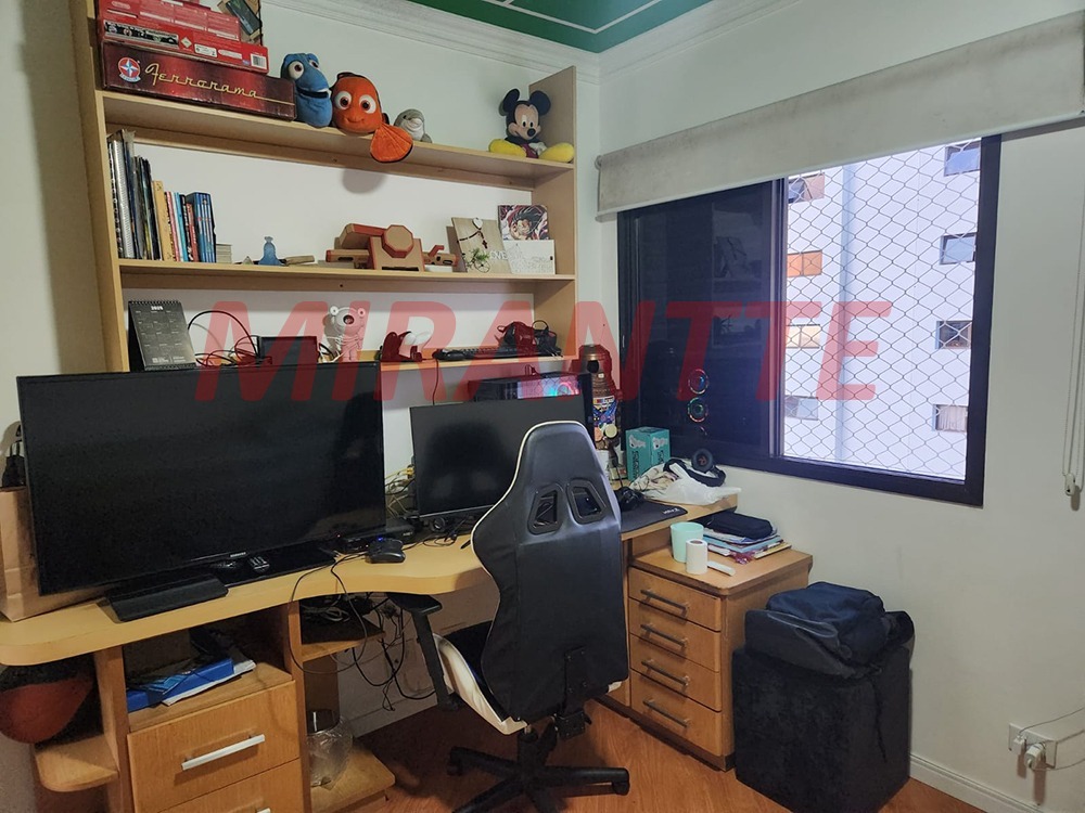 Apartamento de 160m² com 3 quartos em Água  Fria
