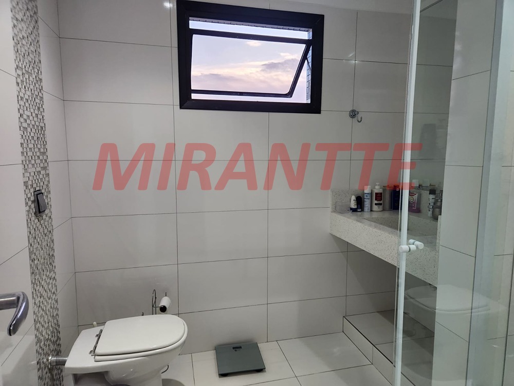 Apartamento de 160m² com 3 quartos em Água  Fria