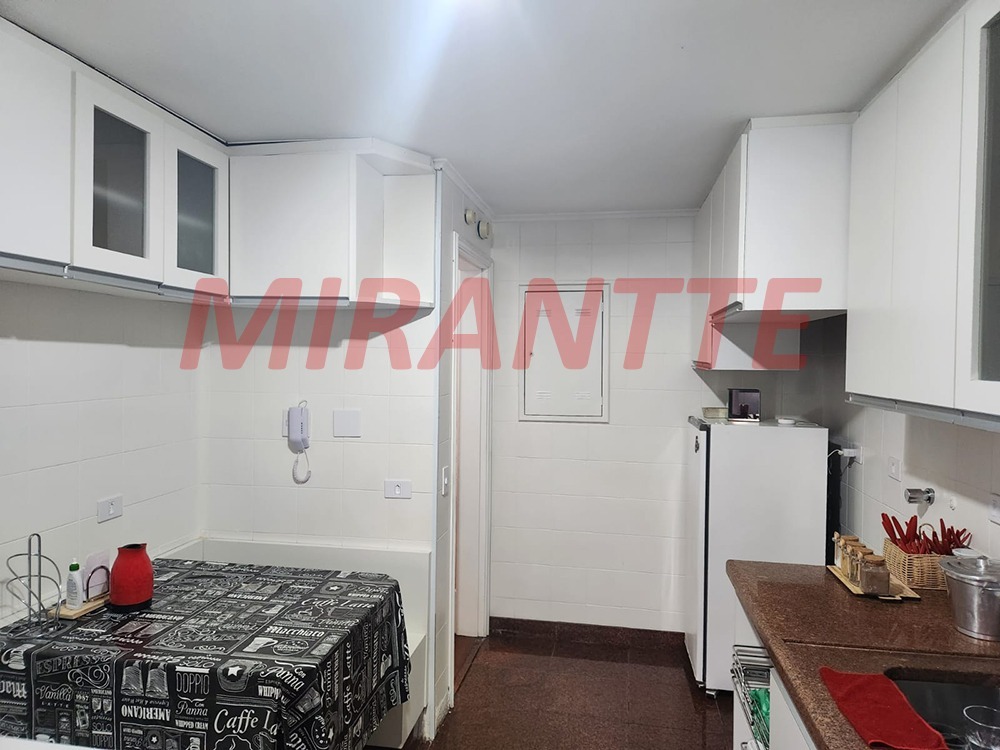 Apartamento de 160m² com 3 quartos em Água  Fria