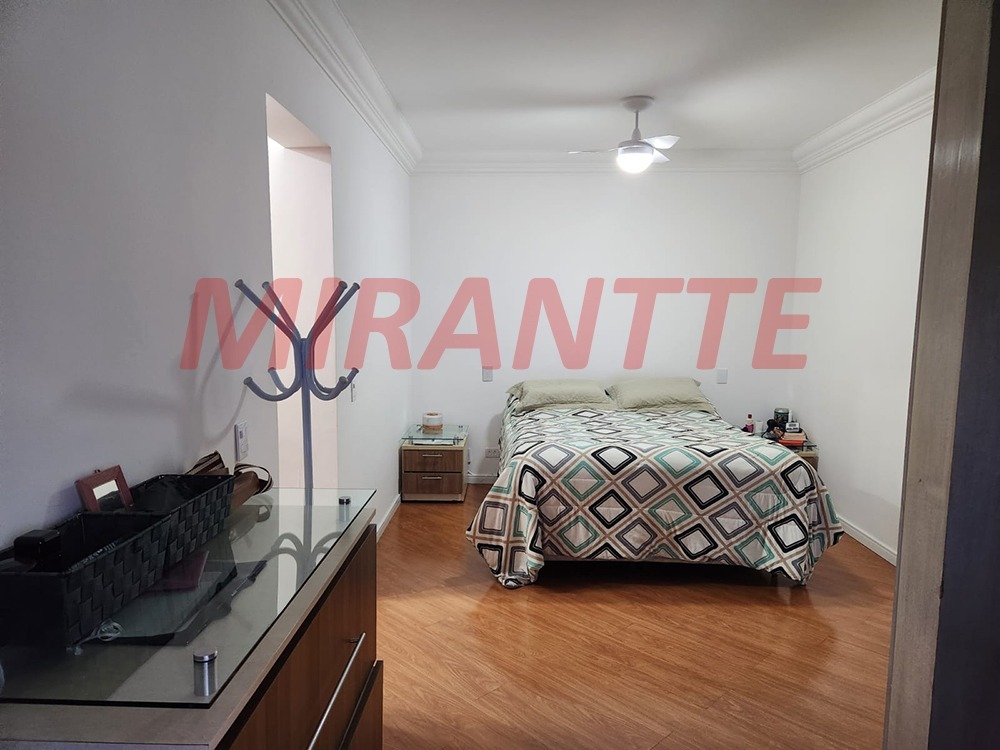 Apartamento de 160m² com 3 quartos em Água  Fria