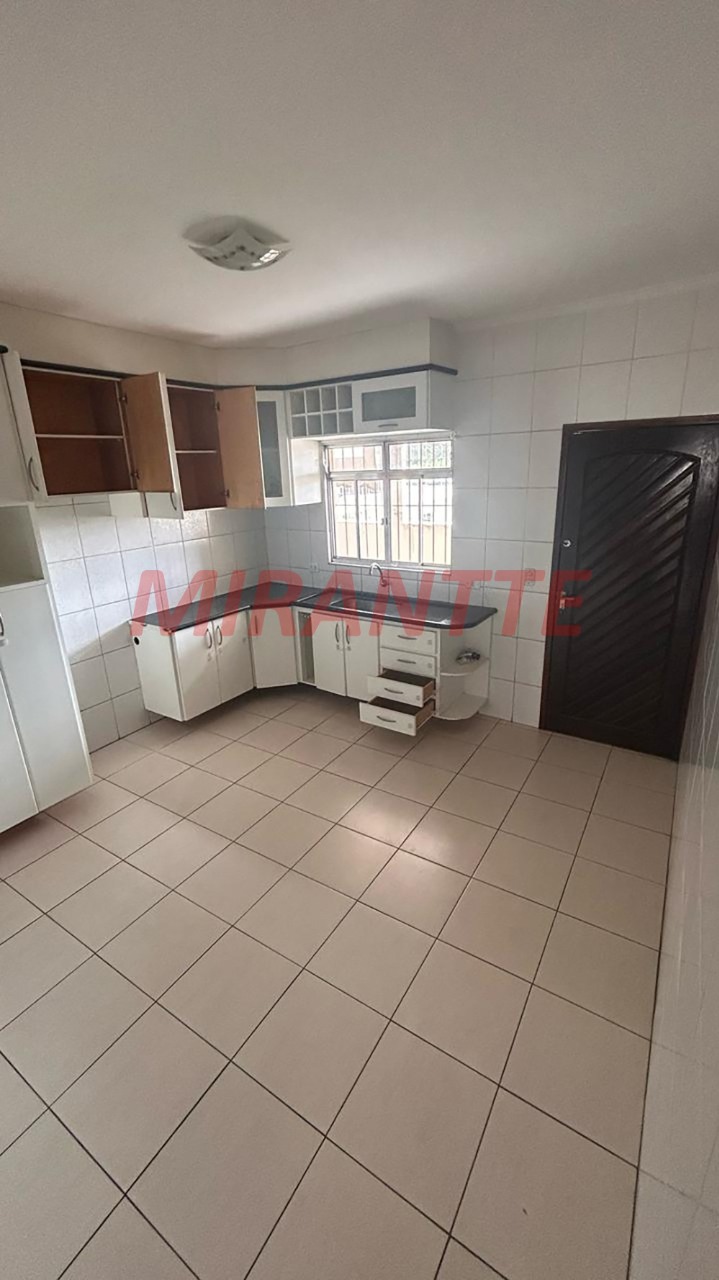 Sobrado de 200m² com 3 quartos em Vila Penteado