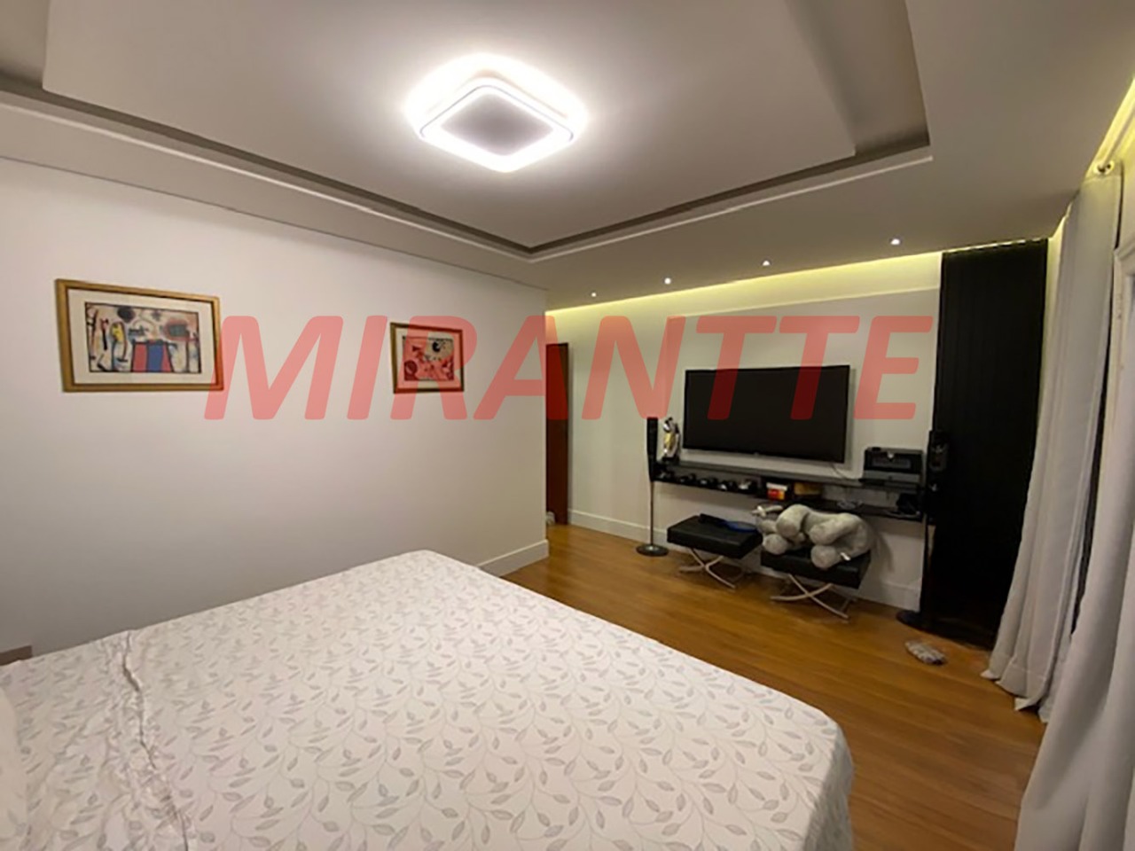 Sobrado de 200m² com 3 quartos em Vila Baruel