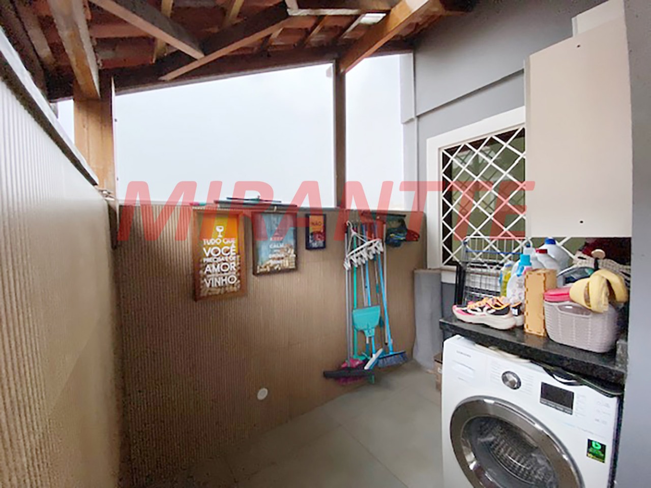 Sobrado de 200m² com 3 quartos em Vila Baruel