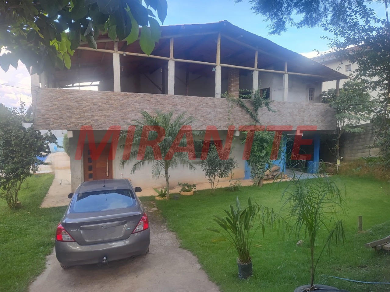 Sobrado de 500m² com 4 quartos em Caraguata