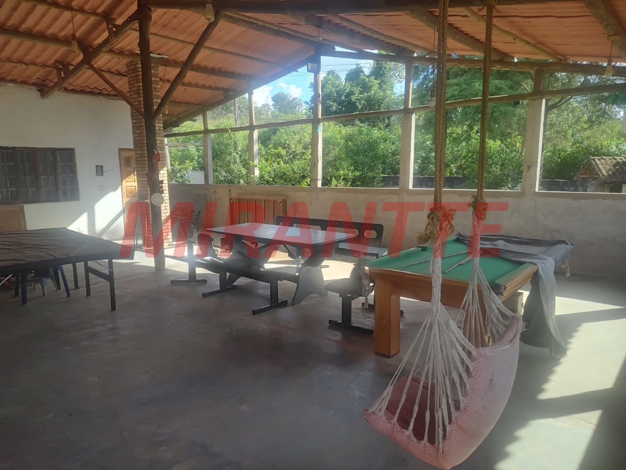 Sobrado de 500m² com 4 quartos em Caraguata