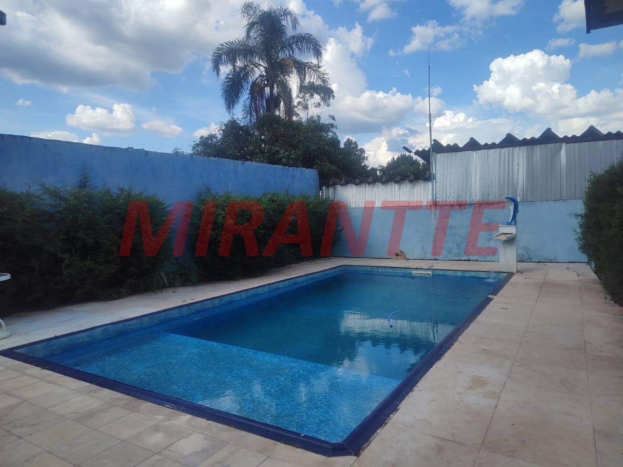 Sobrado de 500m² com 4 quartos em Caraguata