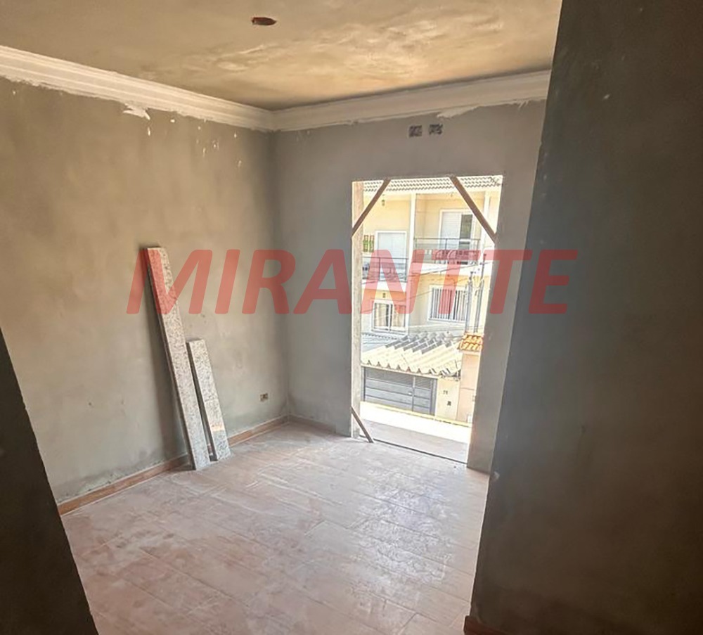 Sobrado de 200m² com 3 quartos em Vila Pedra Branca