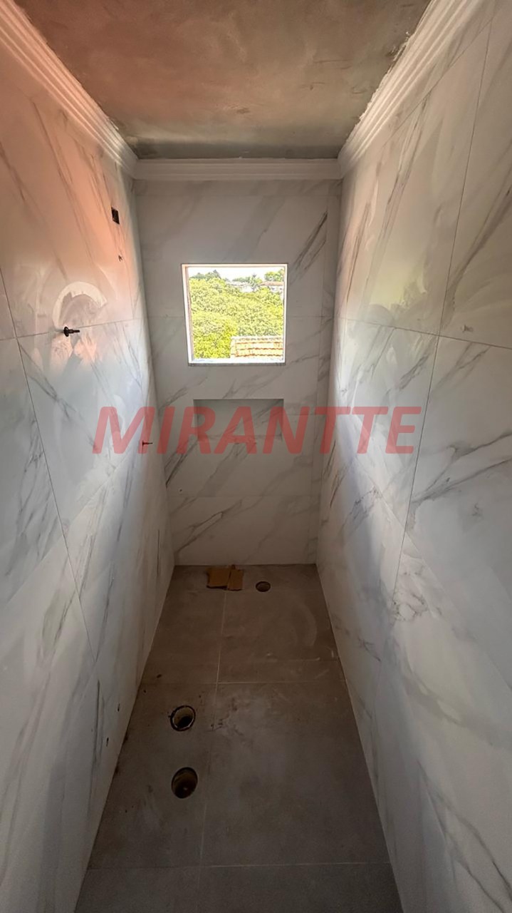 Sobrado de 200m² com 3 quartos em Vila Pedra Branca