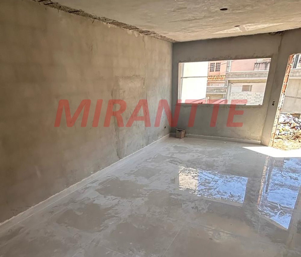 Sobrado de 200m² com 3 quartos em Vila Pedra Branca