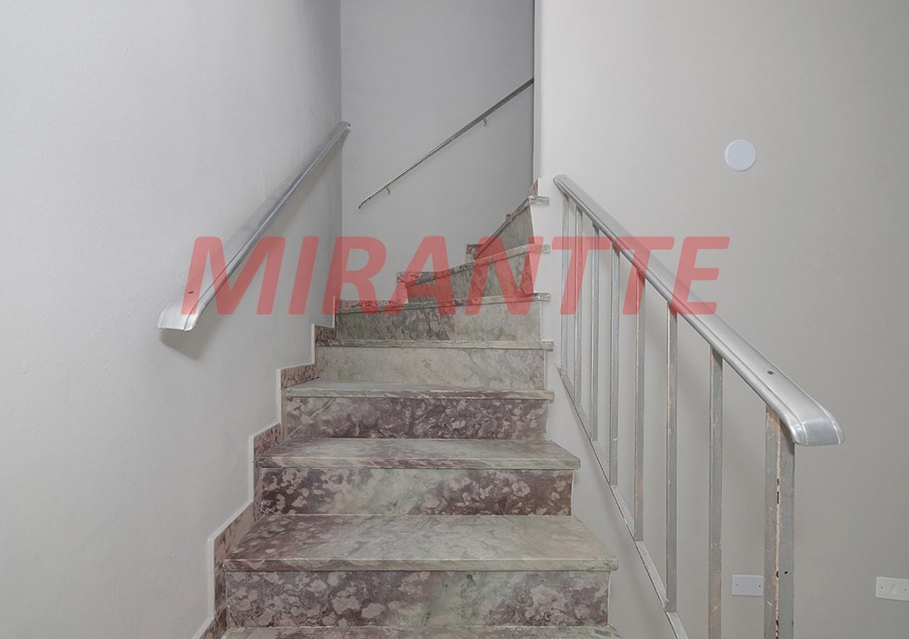 Comercial de 108m² em Santana