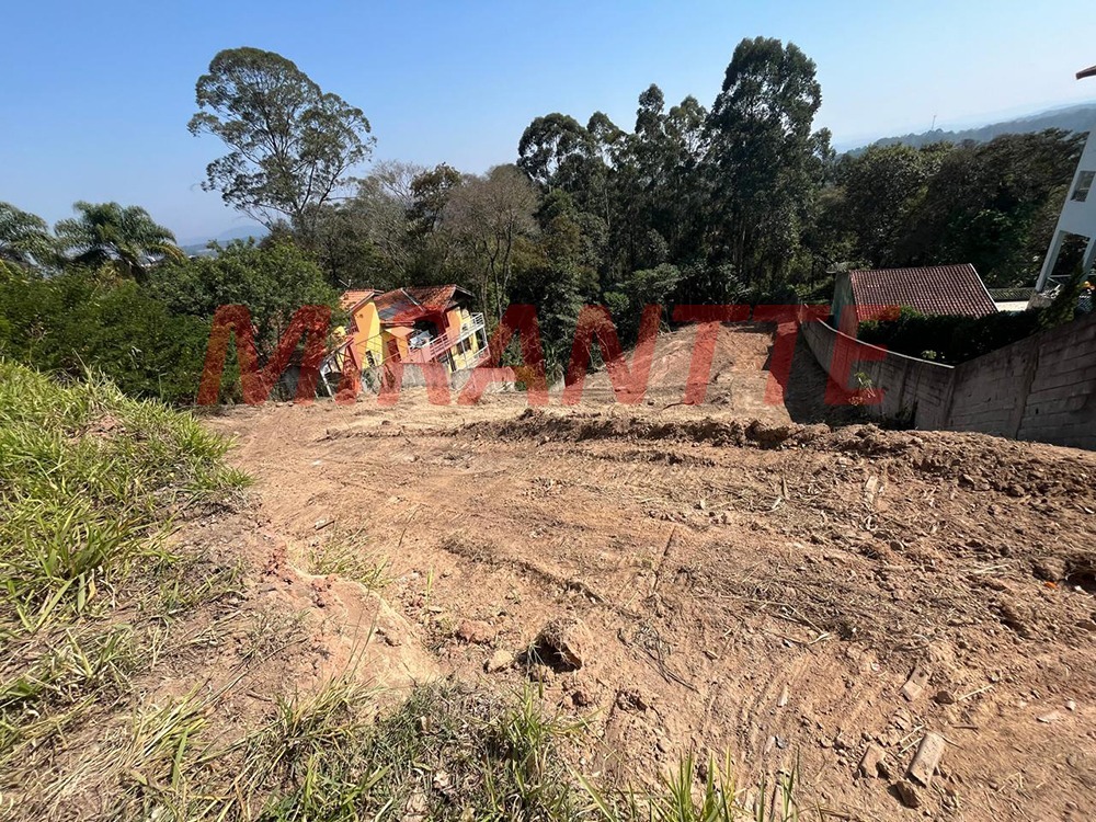 Terreno de 0m² em Alpes de Caieiras