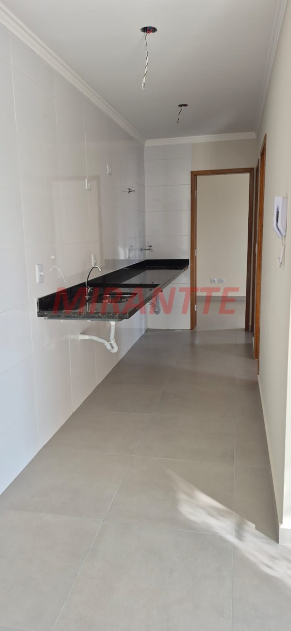 Apartamento de 44m² com 2 quartos em Vila Nivi