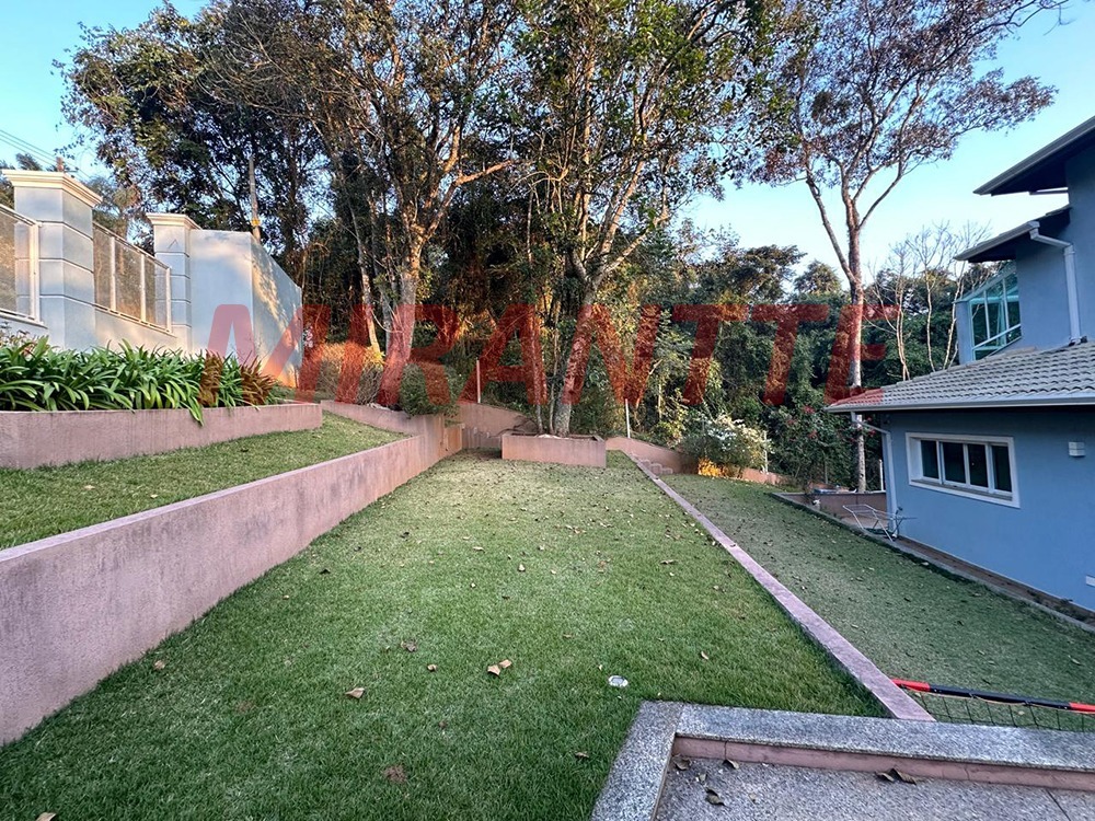 Sobrado de 600m² com 3 quartos em Roseira