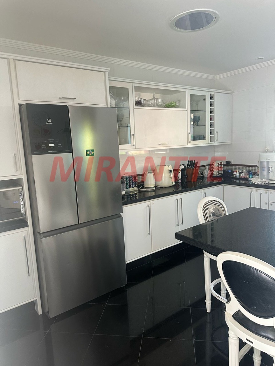 Sobrado de 600m² com 3 quartos em Roseira